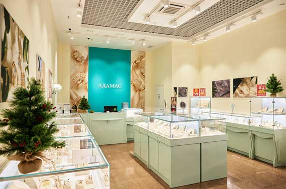 Первый в 2020 году магазин Адамас откроется в Москве