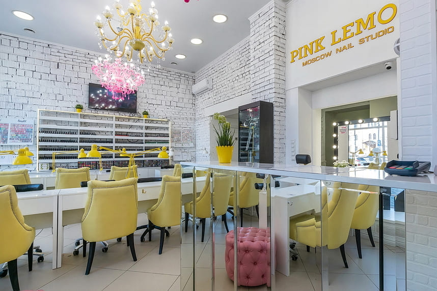 Как стать партнером Pink Lemon: основные условия для открытия салона красоты под нашим брендом