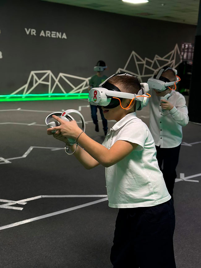 Франшиза арены виртуальной реальности BLACK BARS