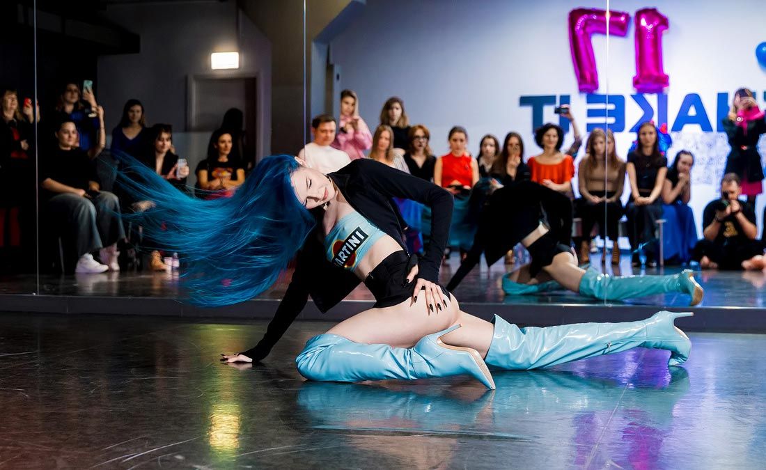 Франшиза современных танцев Shake It