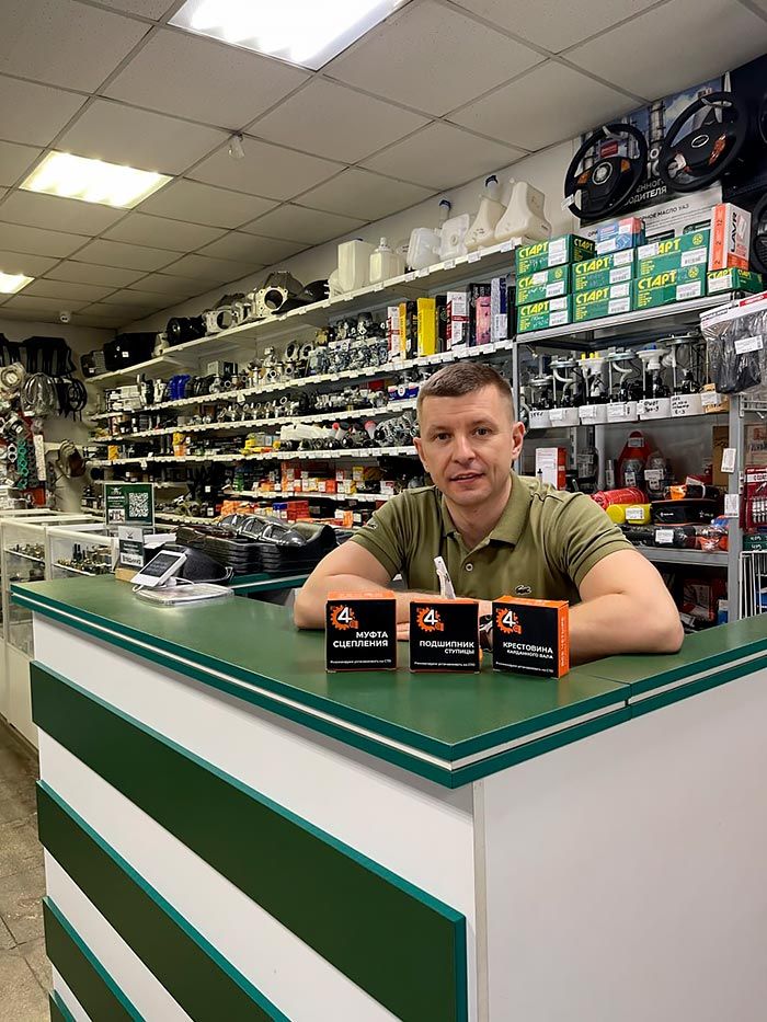 Франшиза «ВСЕ ЧЕТЫРЕ» — магазин запасных частей к автомобилям УАЗ, ГАЗ + сервисное обслуживание (СТО)