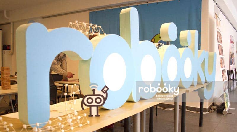 преимущества франчайзинга школы робототехники Robooky