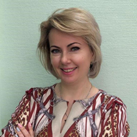 Лариса Суворова