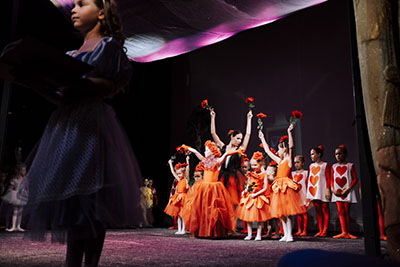 постановка спектакля для детей воспитанницами школы "Русский Балет"