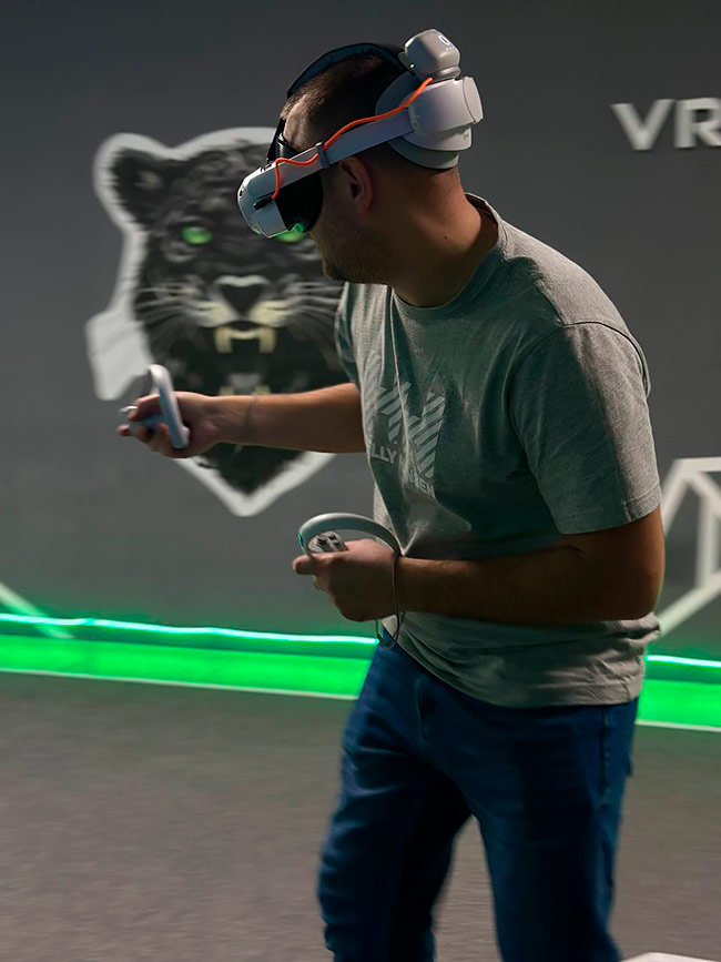 Франшиза арены виртуальной реальности BLACK BARS