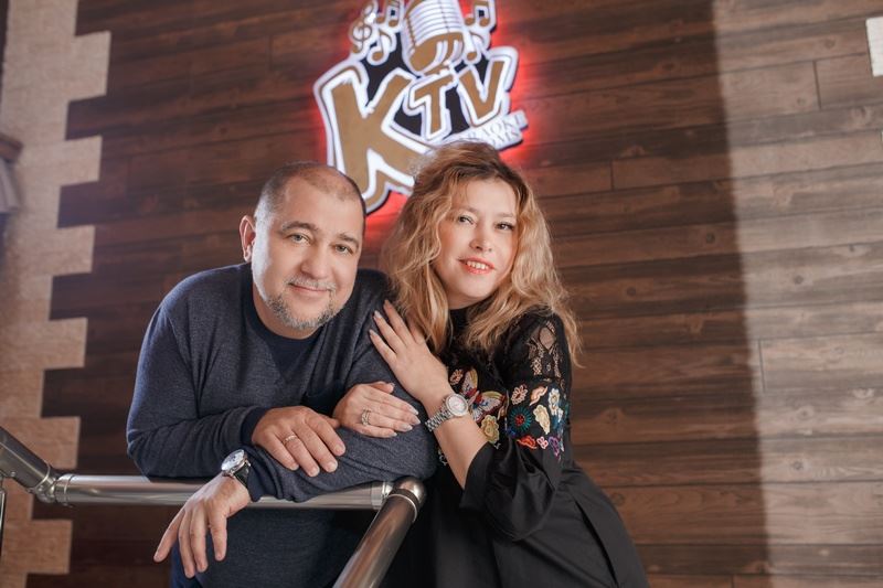 франшиза ресторана-караоке KTV - основатели Дмитрий и Жанна Скорины