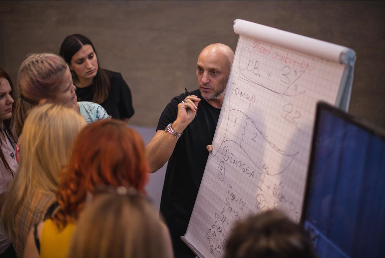 «Индустрия красоты»: Как косметической франшизе выбрать эксклюзивные бренды товаров