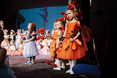 постановка спектакля воспитанницами детской школы "Русский Балет"