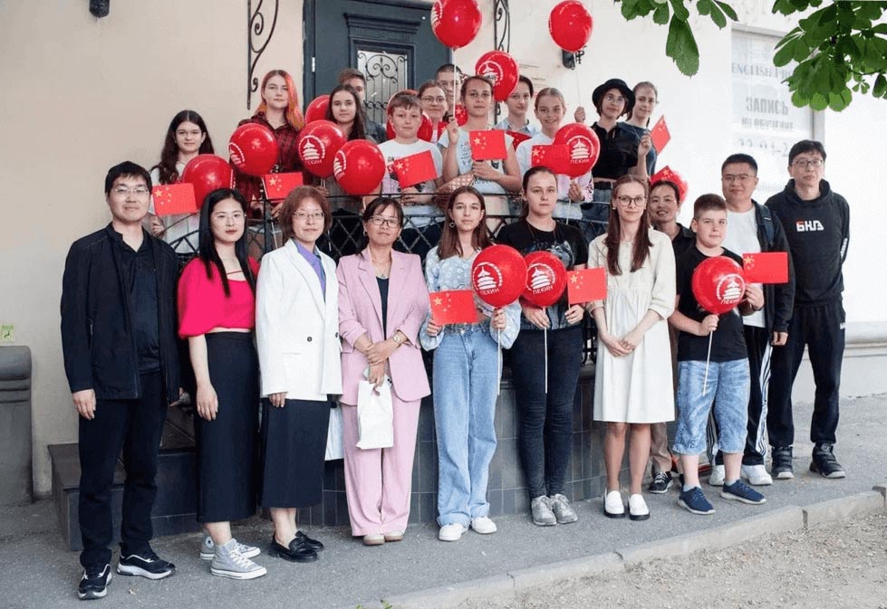 PEKINAI — франшиза школы китайского языка