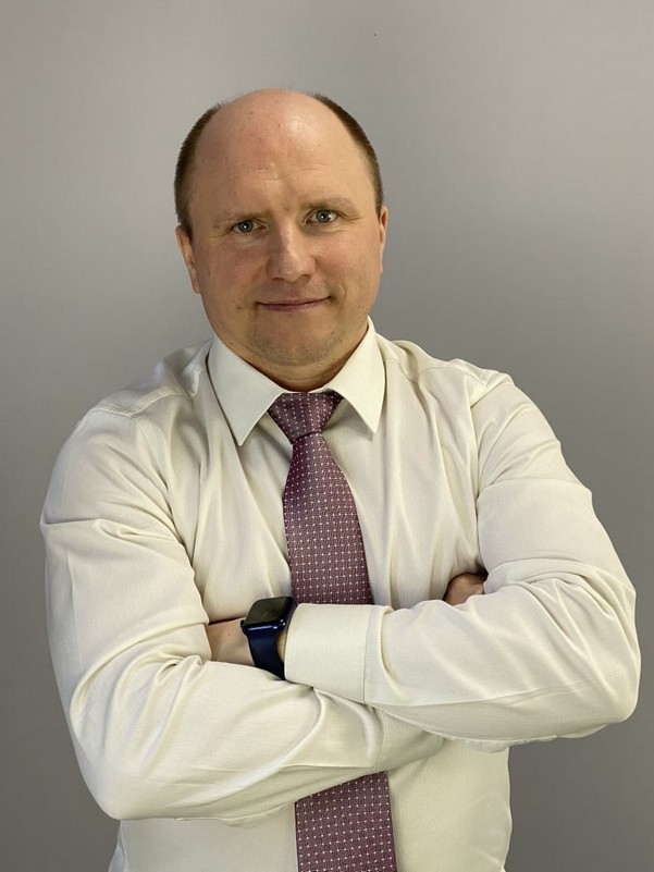 Максим Пашков