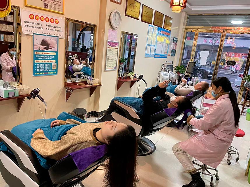 Xue's Head Restorative Hair Salon (薛氏头疗 养发馆)