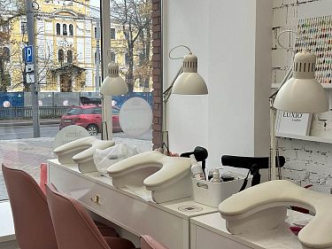 Франшиза студий красоты Pink Lemon