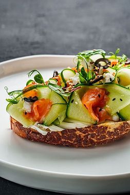 Франшиза кофейни с авторской кухней HOT BLACK