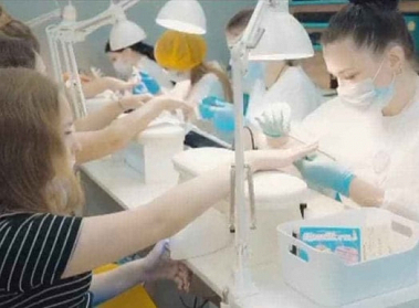 89ac1b3dfea8a6f3badb7f3f0394173e делай ногти на героев телефон