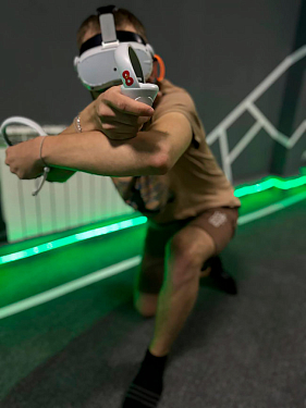 Франшиза арены виртуальной реальности BLACK BARS