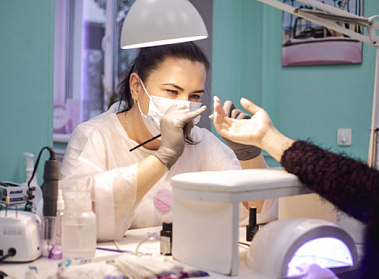 b9ae432ad376eb30dc9ab2932a33f028 делай ногти на героев телефон