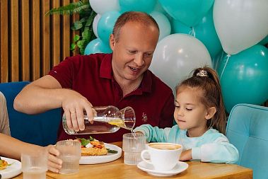 Франшиза кофейни с авторской кухней HOT BLACK