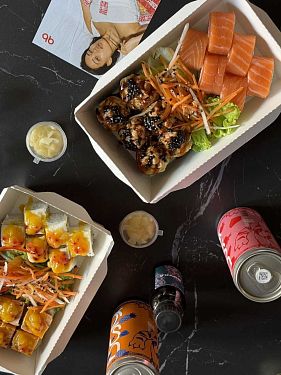 Франшиза доставки суши и роллов «96 азиаток»