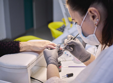 ef0e4b9ca234d4f79bf37dfccc4ced16 делай ногти на героев телефон