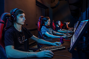 Франшиза компьютерного клуба LETS CUBE